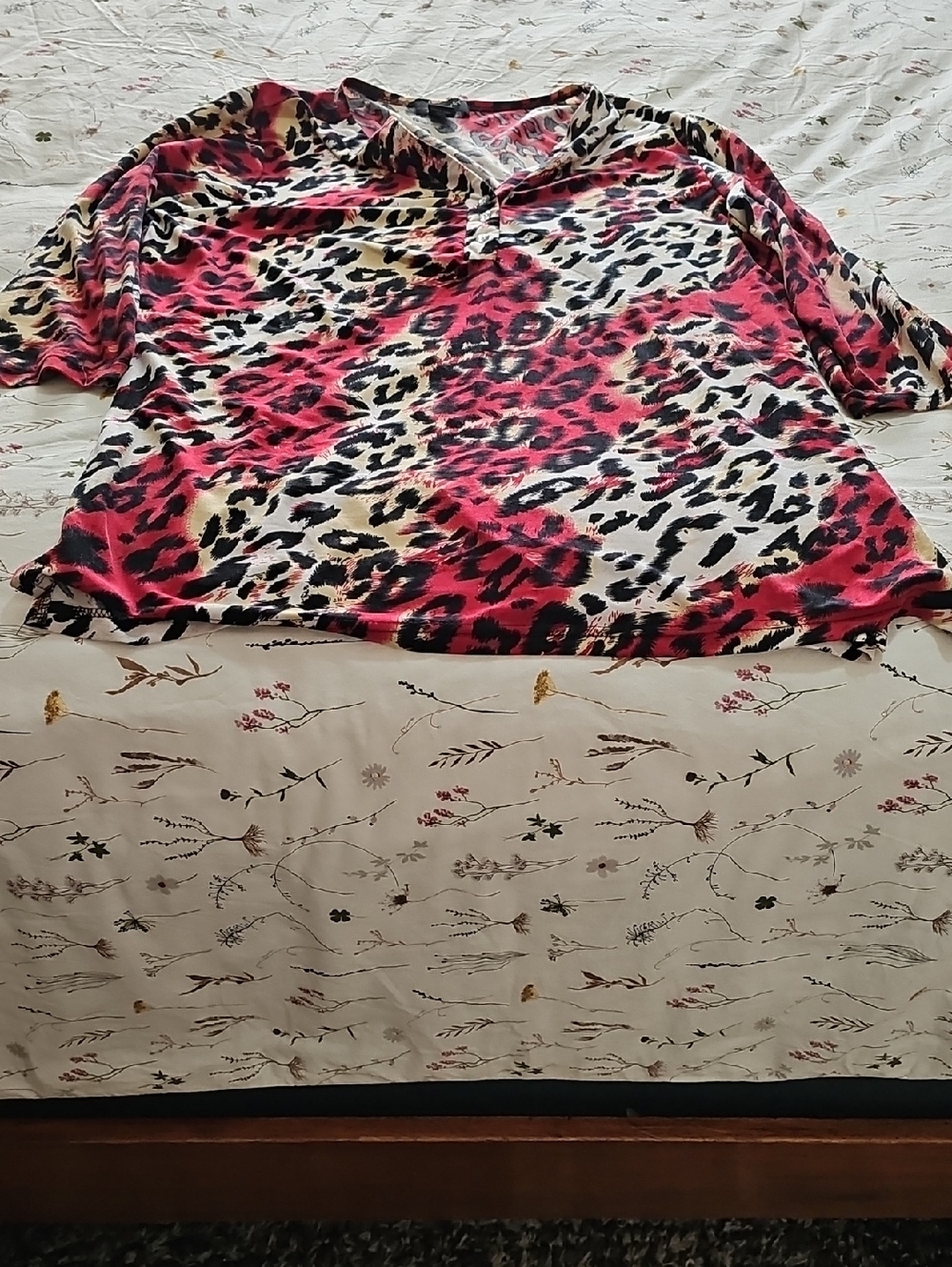 Women’s Leopard Print V-Neck Top Womens 1XL
